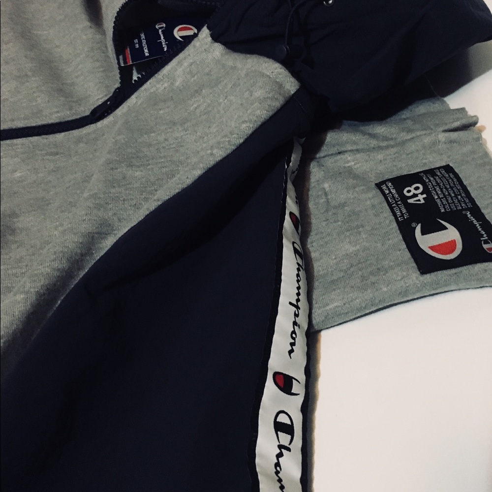 CHAMPION AUTHENTIC MENS XL HOODIE